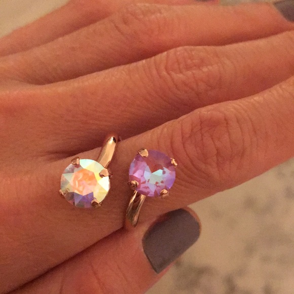 Aurora Borealis + Violet Rose Gold Crystal Ring - Picture 2 of 9